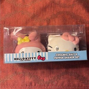 Hello Kitty Pink and White Ceramic Shaker Set